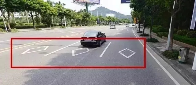 菱形标识